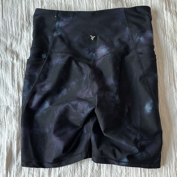 Old Navy Power Soft High-Rise Bike Shorts - Picture 3 of 6